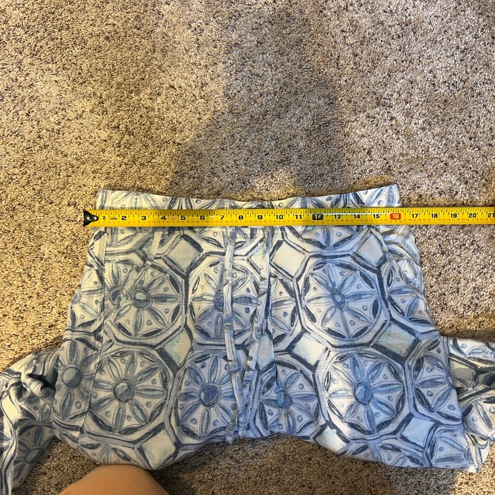 Tommy Bahama Blue and White Patterned Pants - Picture 8 of 9